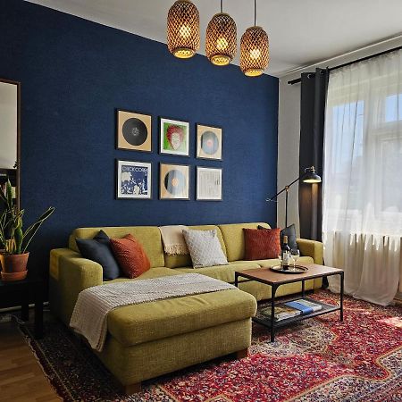 Stone Square Apartment Bratislava Bagian luar foto