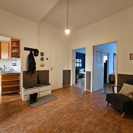 Stone Square Apartment Bratislava Bagian luar foto
