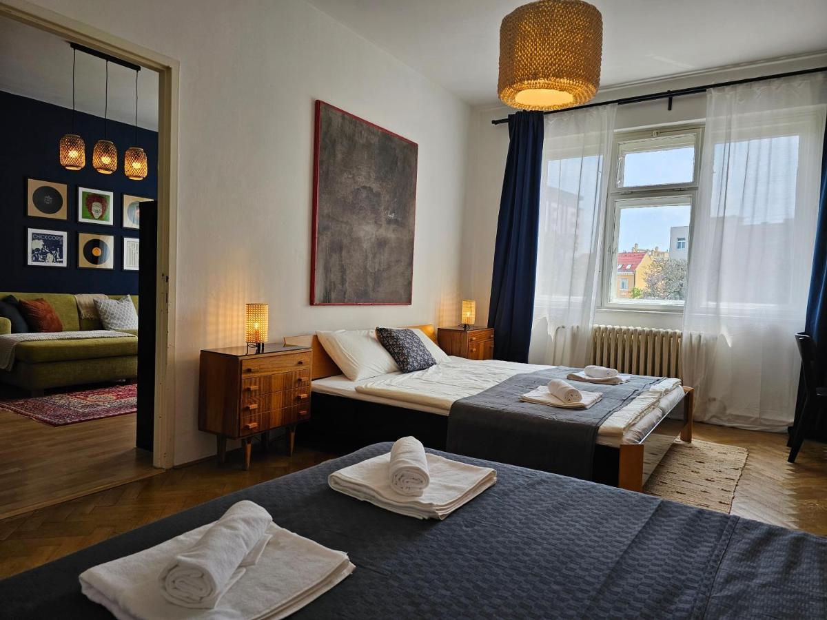 Stone Square Apartment Bratislava Bagian luar foto