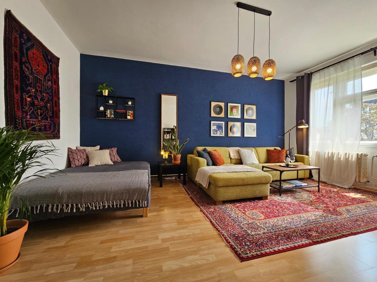 Stone Square Apartment Bratislava Bagian luar foto