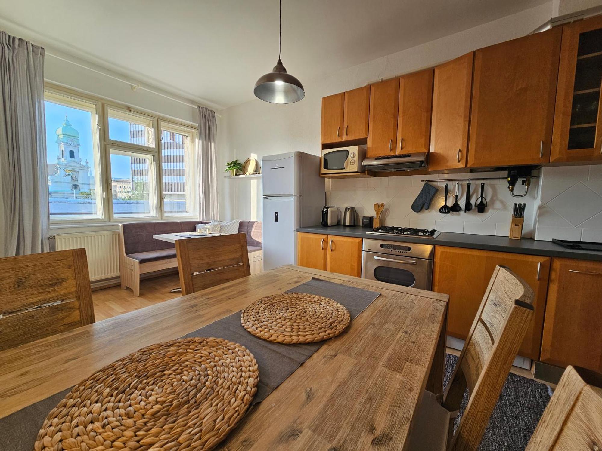 Stone Square Apartment Bratislava Bagian luar foto